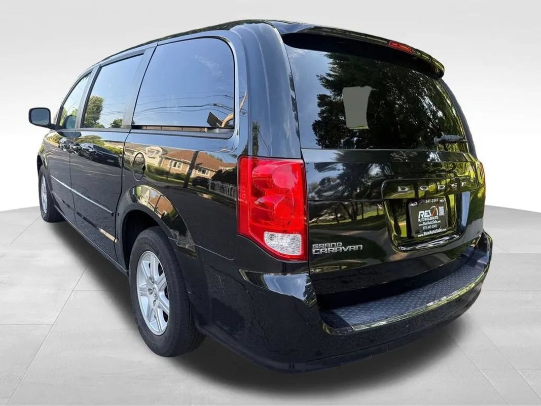 Used 2013 Dodge Grand Caravan SE FWD image 4