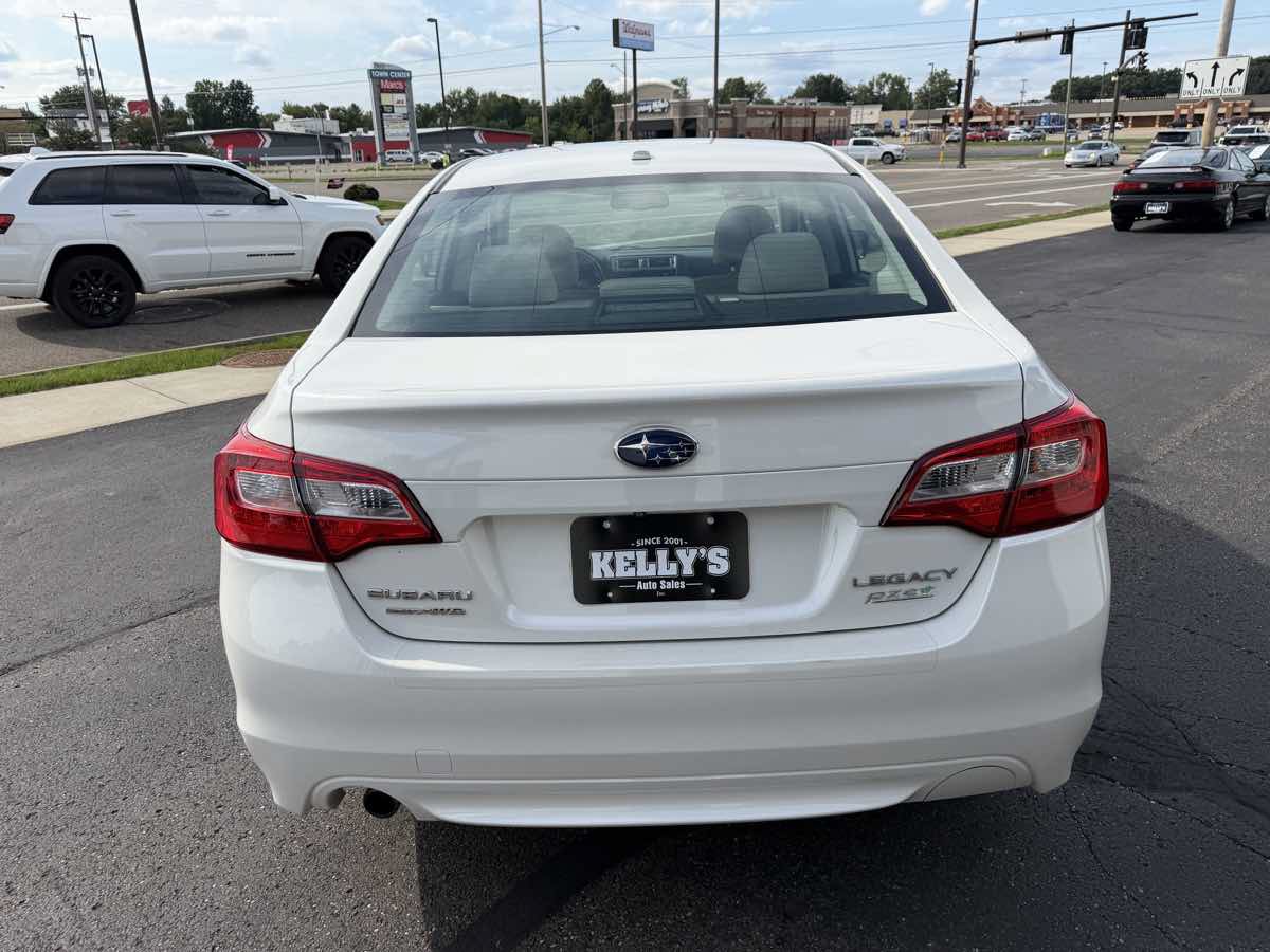 Used 2015 Subaru Legacy 2.5i Premium AWD/4WD image 4