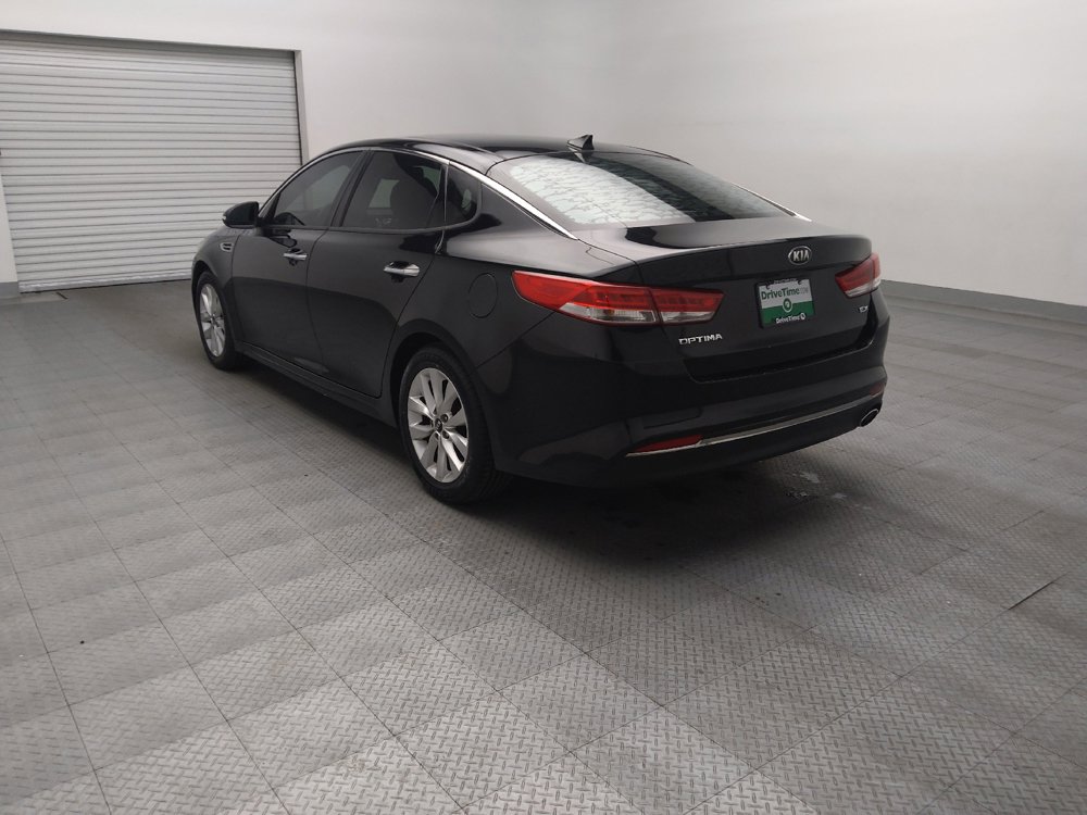 Used 2017 Kia Optima EX w/ Premium Package FWD image 3