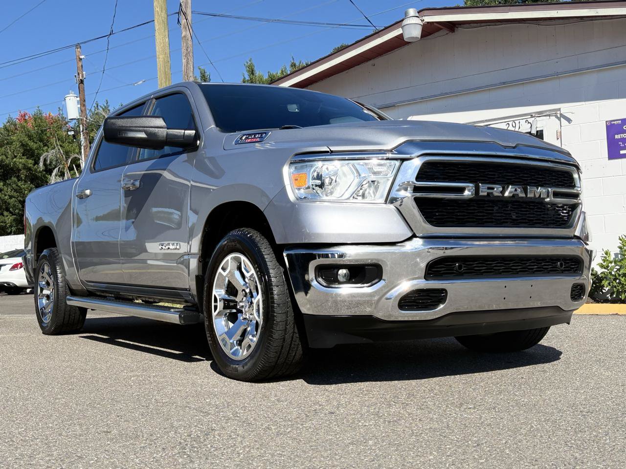 Used 2022 RAM 1500 Big Horn AWD/4WD image 3