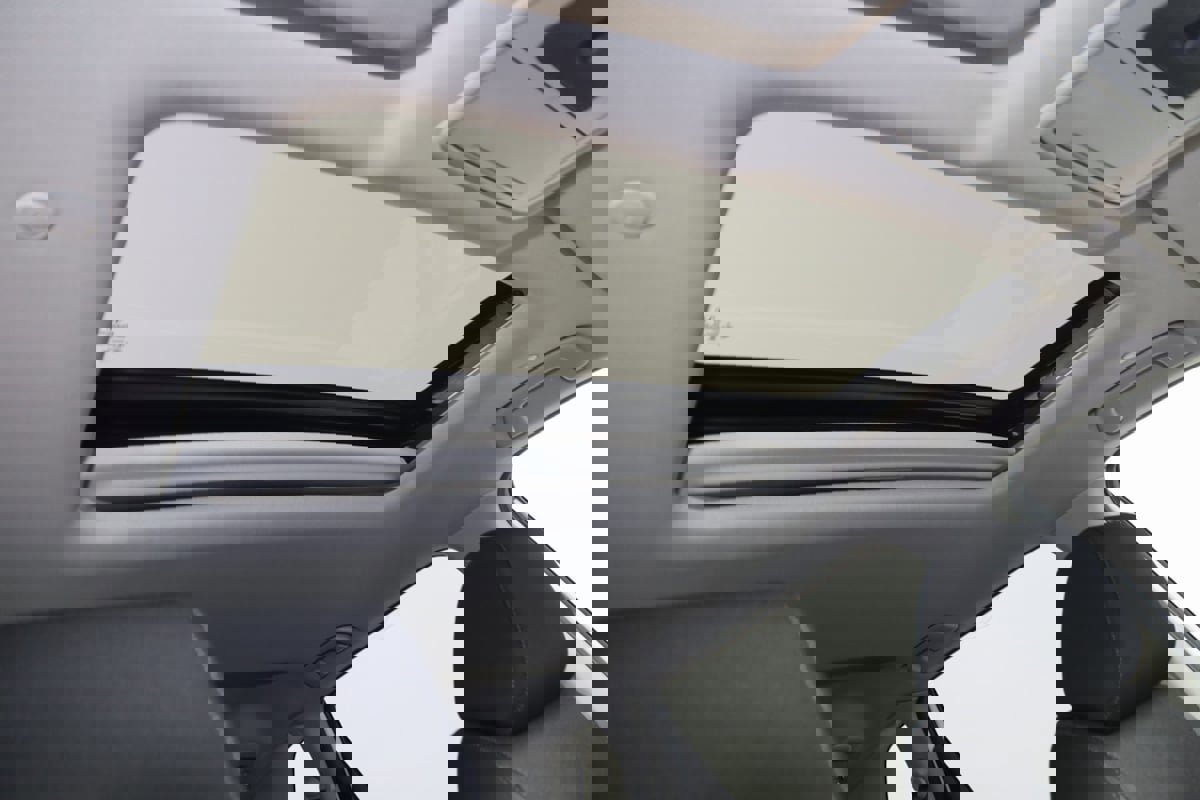 Used 2024 Honda CR-V EX image 10