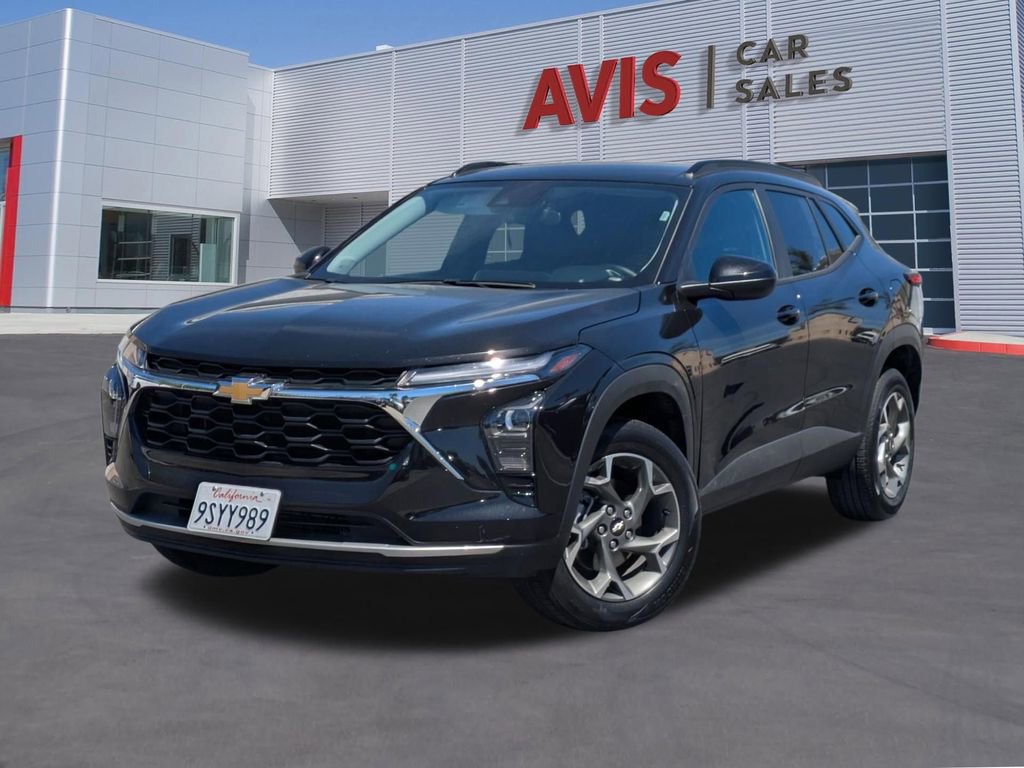 Used 2025 Chevrolet Trax LT w/ LT Convenience Package image 1