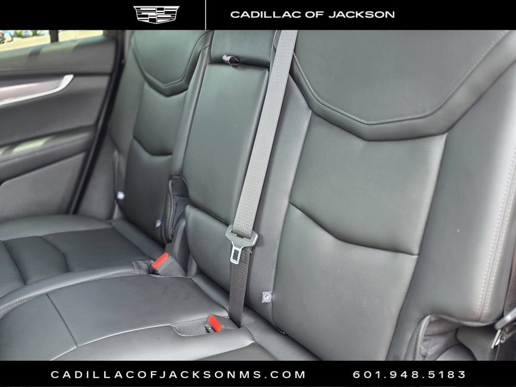 Certified 2025 Cadillac XT6 Luxury FWD image 25