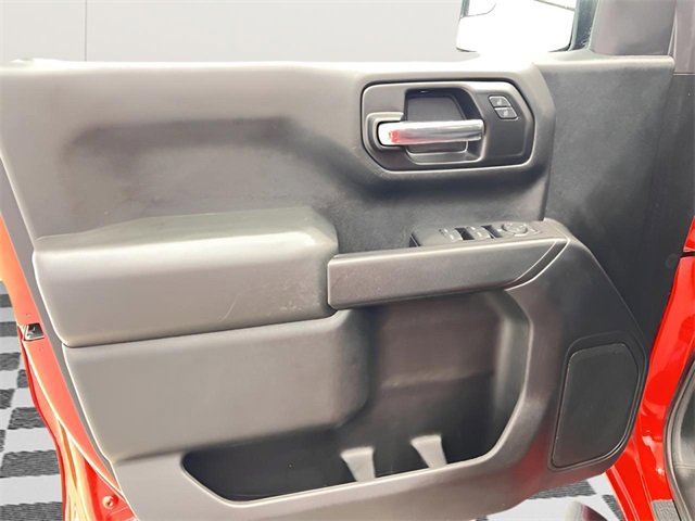 Used 2020 Chevrolet Silverado 1500 Custom w/ Custom Value Package image 13