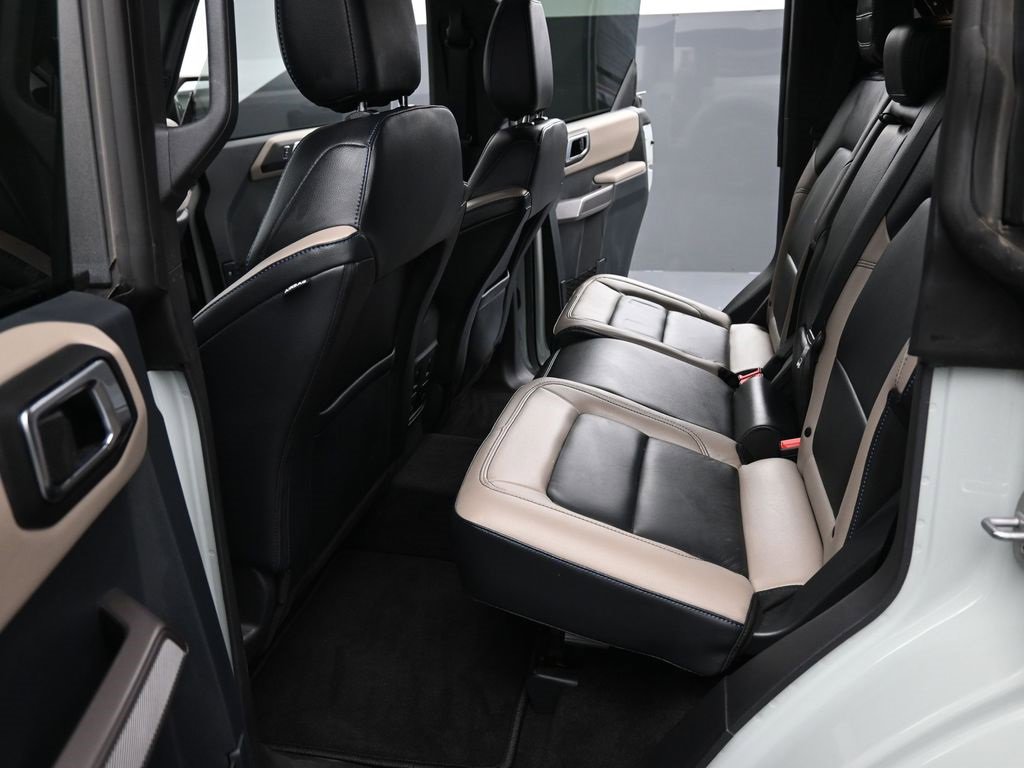 Used 2023 Ford Bronco Wildtrak image 15
