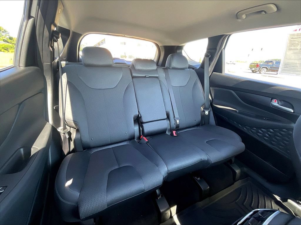 Used 2019 Hyundai Santa Fe SE FWD image 13