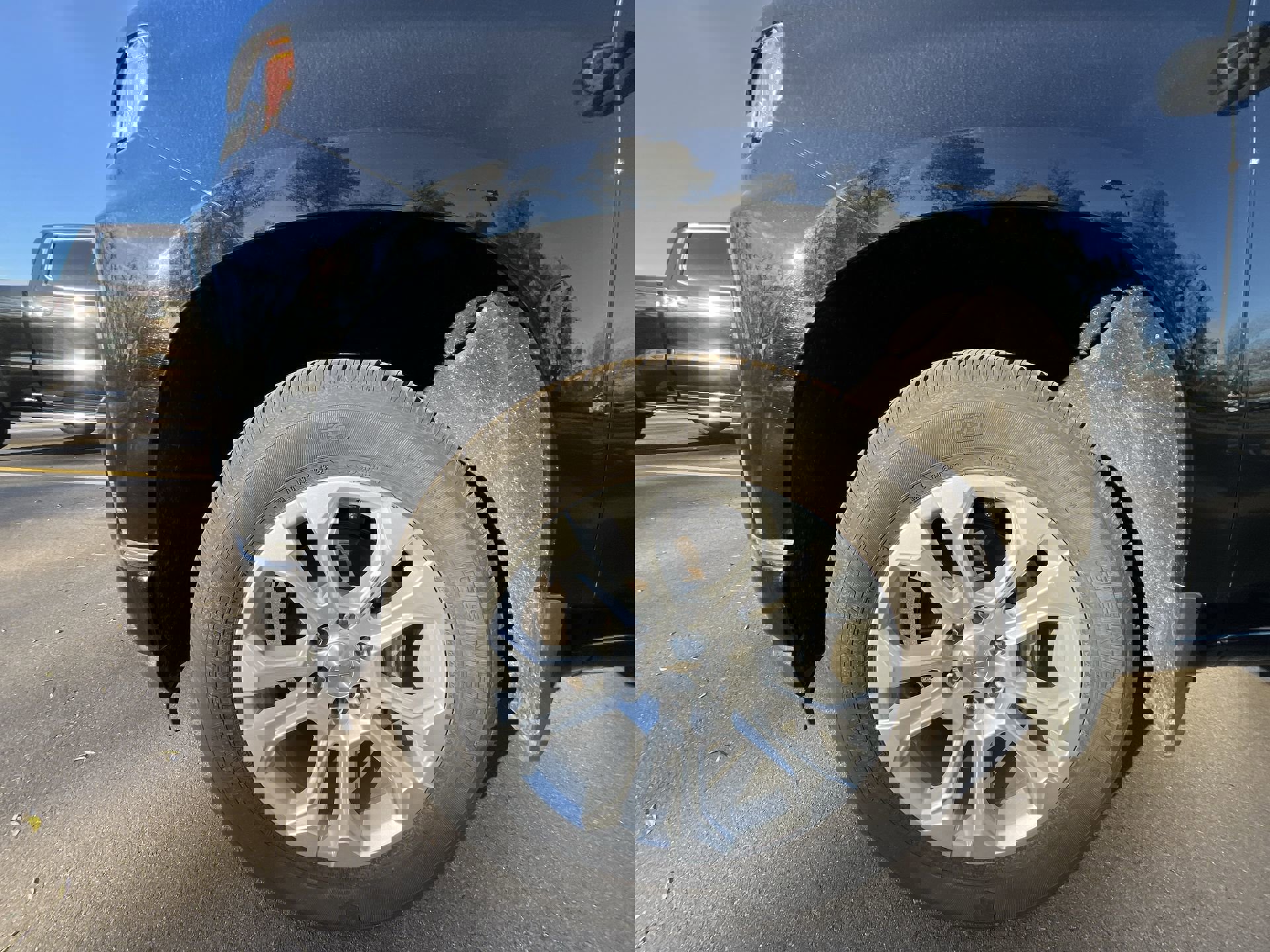 Certified 2020 Chevrolet Silverado 1500 High Country w/ Technology Package image 34