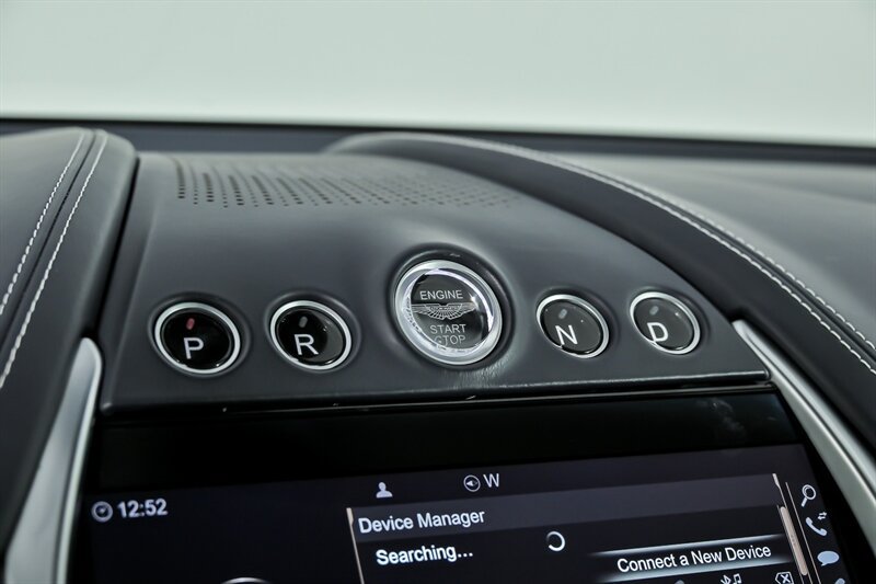 Used 2022 Aston Martin DBX AWD/4WD image 28