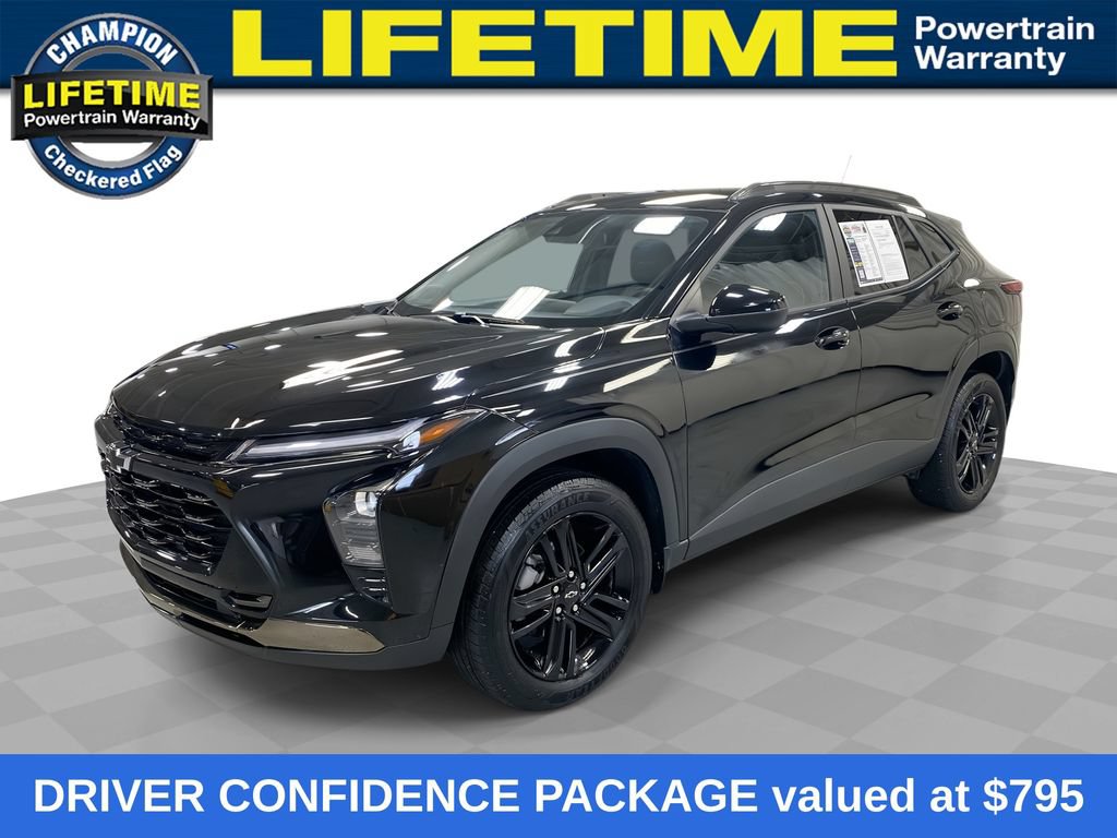 Used 2025 Chevrolet Trax ACTIV w/ Driver Confidence Package FWD image 1