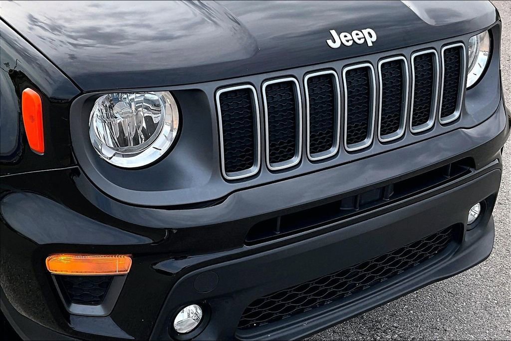 Used 2022 Jeep Renegade Limited image 27