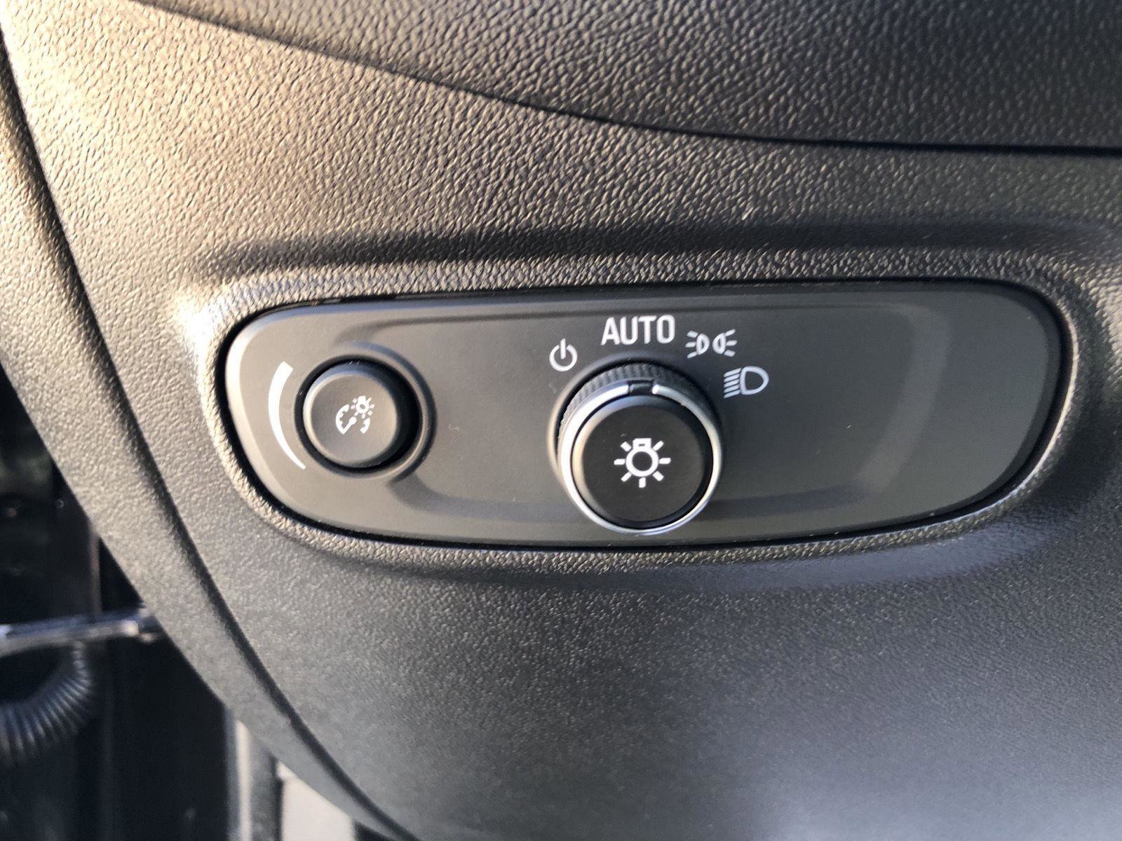 Used 2019 Chevrolet Equinox LT image 24