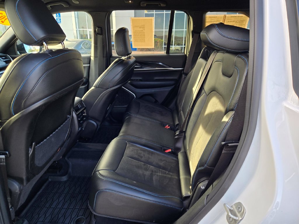 Used 2023 Jeep Grand Cherokee Trailhawk w/ Advanced Protech Group II AWD/4WD image 10