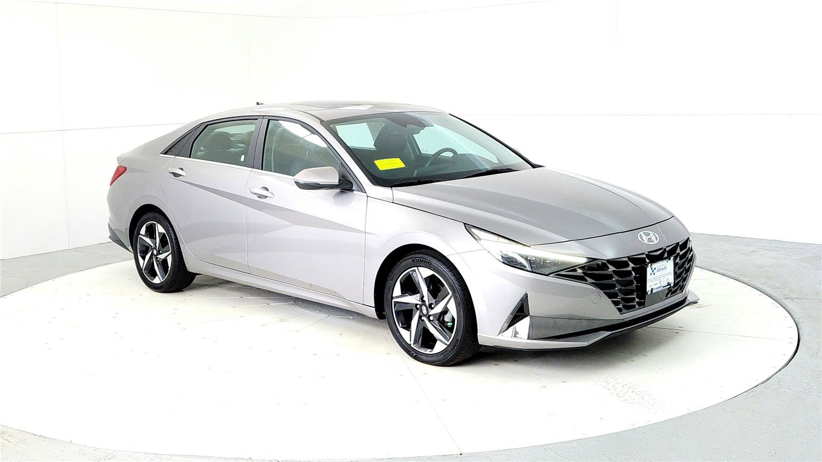 Used 2023 Hyundai Elantra Limited image 6