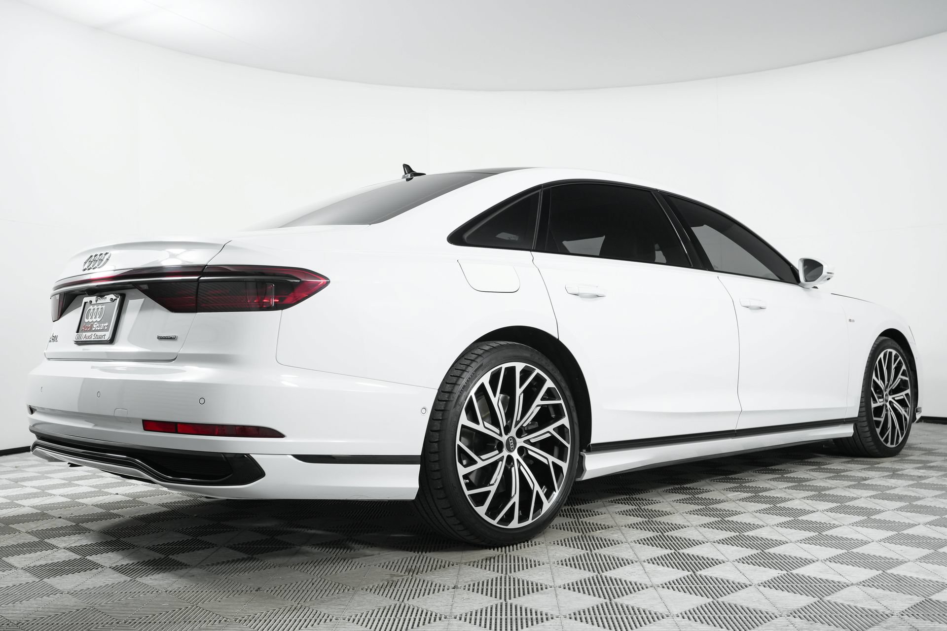 Used 2023 Audi A8 L 3.0T w/ Luxury Package AWD/4WD image 7