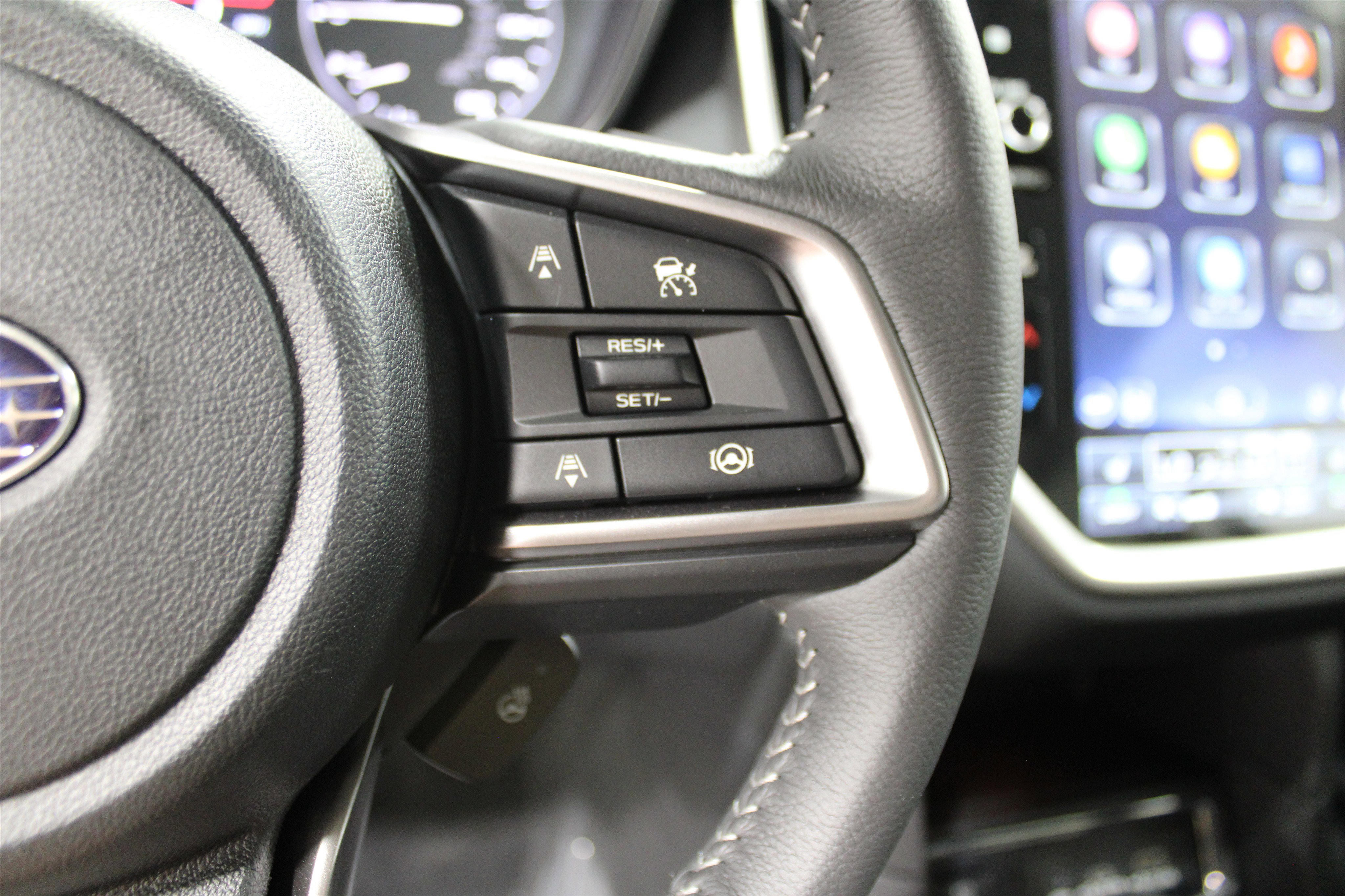 New 2025 Subaru Ascent Limited image 11