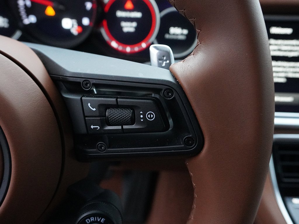 Used 2023 Porsche Panamera 4 Platinum Edition image 46