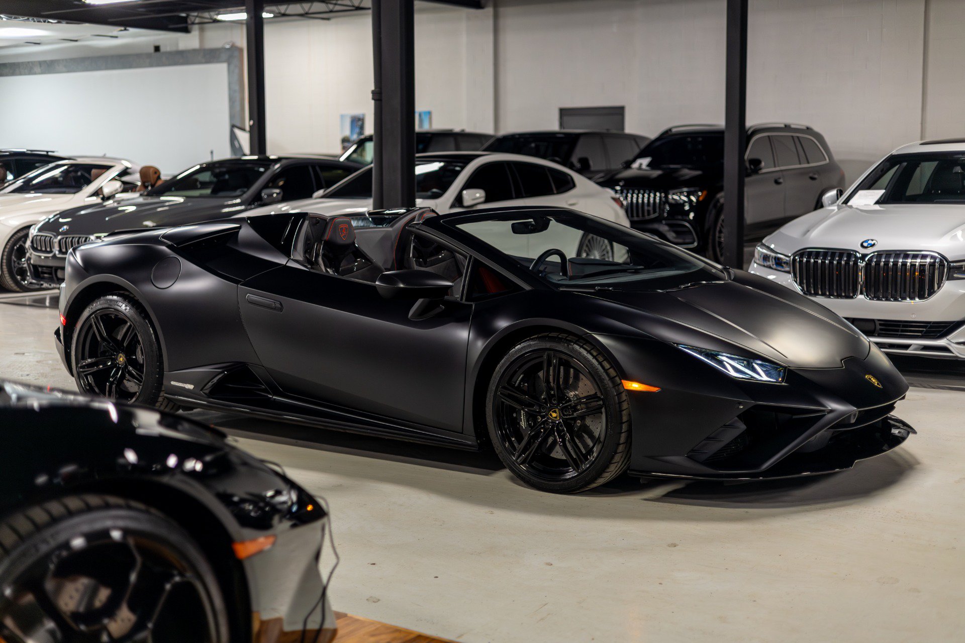 Used 2021 Lamborghini Huracan EVO RWD image 94
