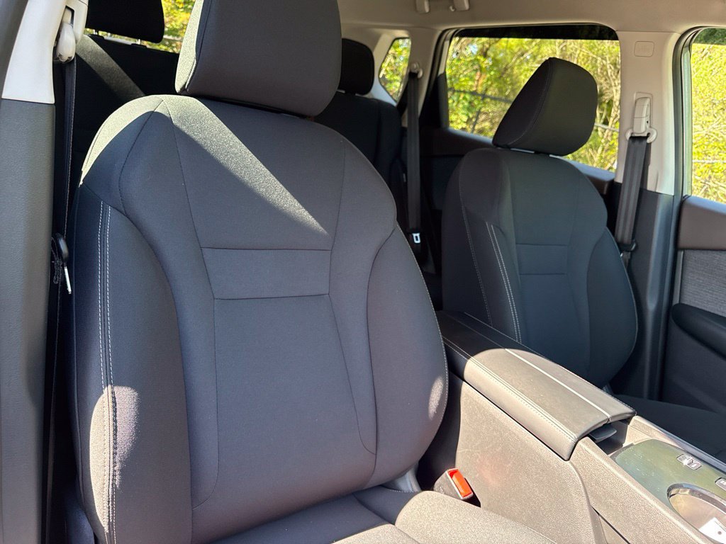 Used 2023 Nissan Rogue S FWD image 39