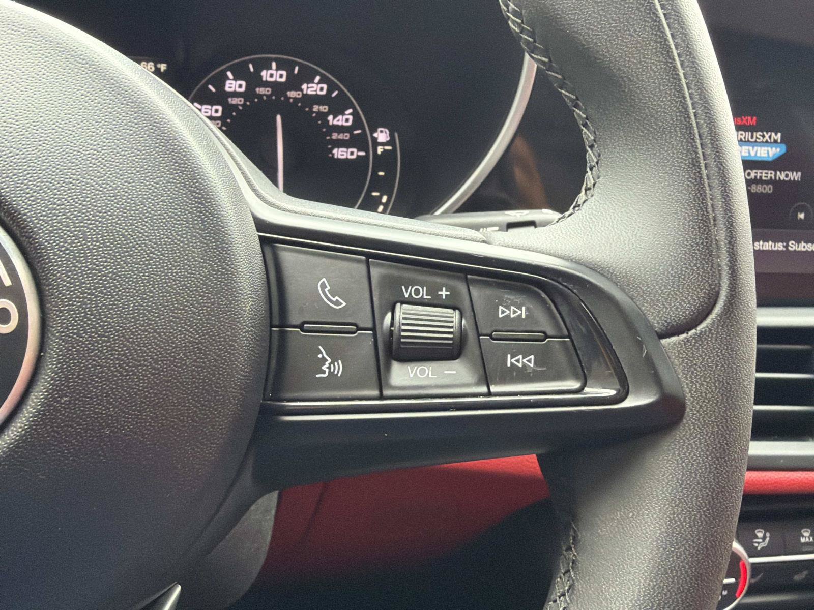 Used 2020 Alfa Romeo Giulia Ti AWD/4WD image 19