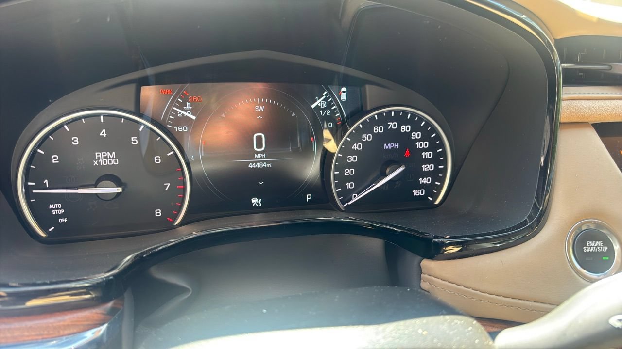 Used 2019 Cadillac XT5 Platinum AWD/4WD image 6