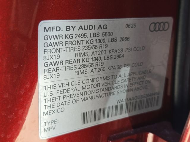 Used 2025 Audi Q5 Premium w/ Convenience Package image 38