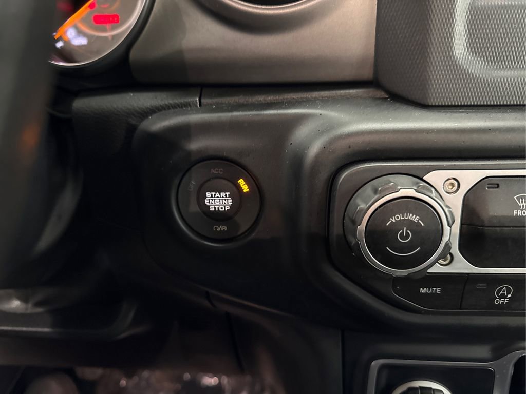 Used 2022 Jeep Wrangler Unlimited Sport image 29