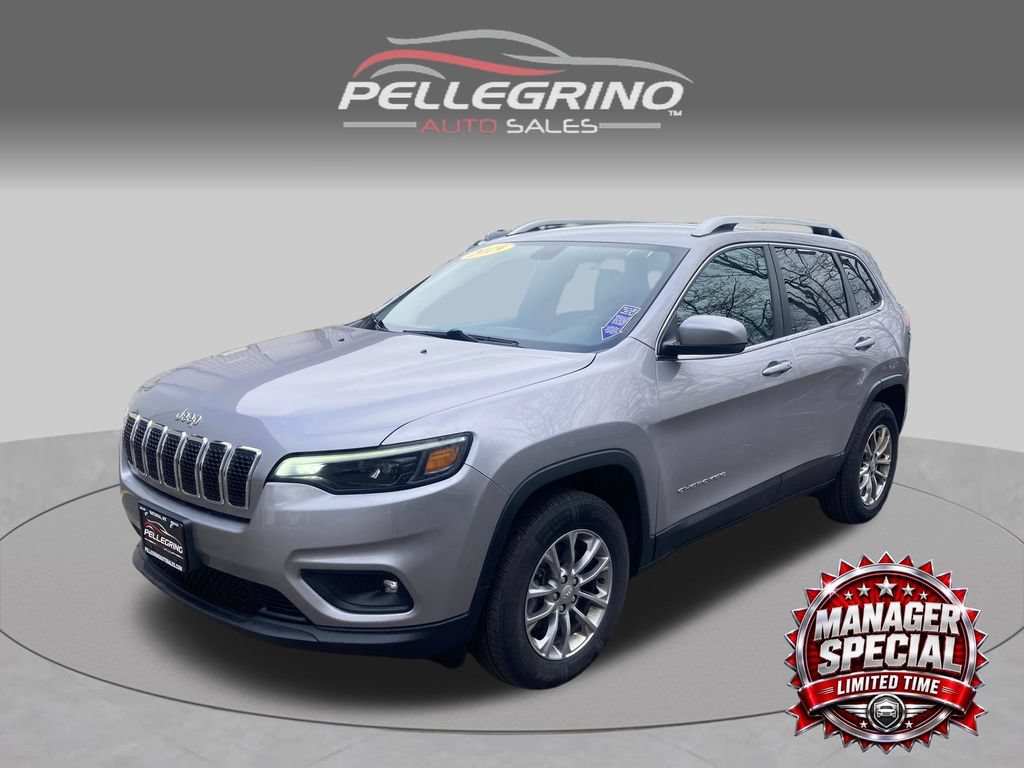 Used 2019 Jeep Cherokee Latitude Plus w/ Cold Weather Group AWD/4WD image 1