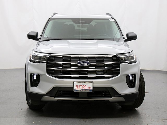 New 2026 Ford Explorer Active image 5