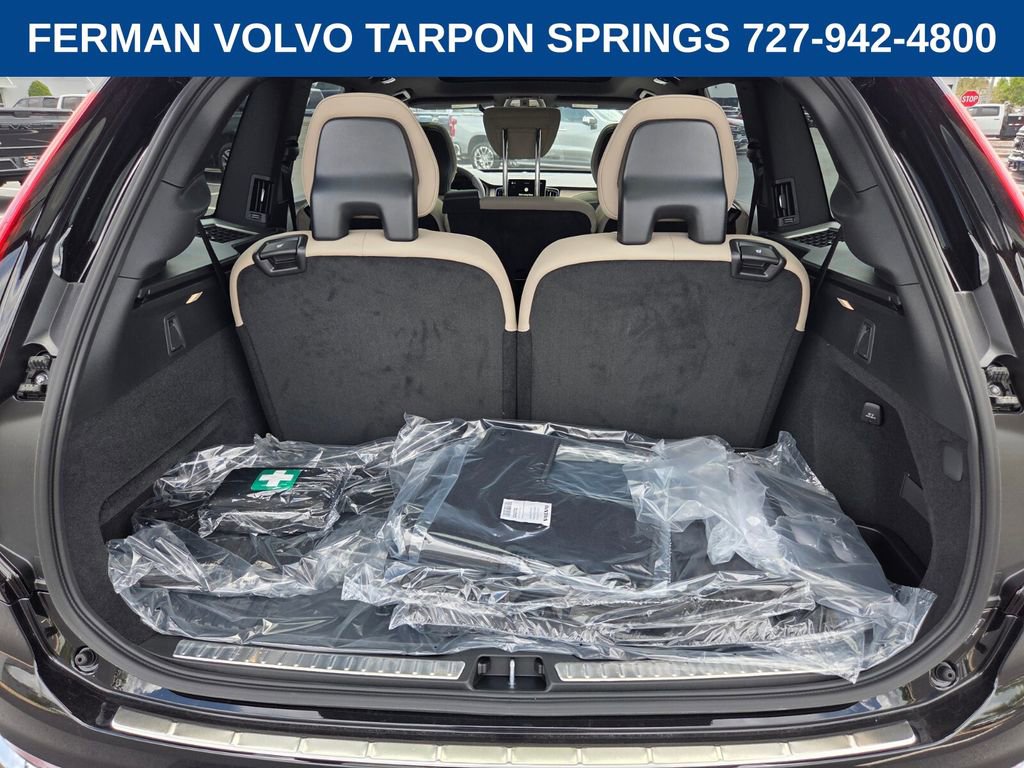New 2026 Volvo XC90 B6 Plus w/ Protection Package Premier image 18