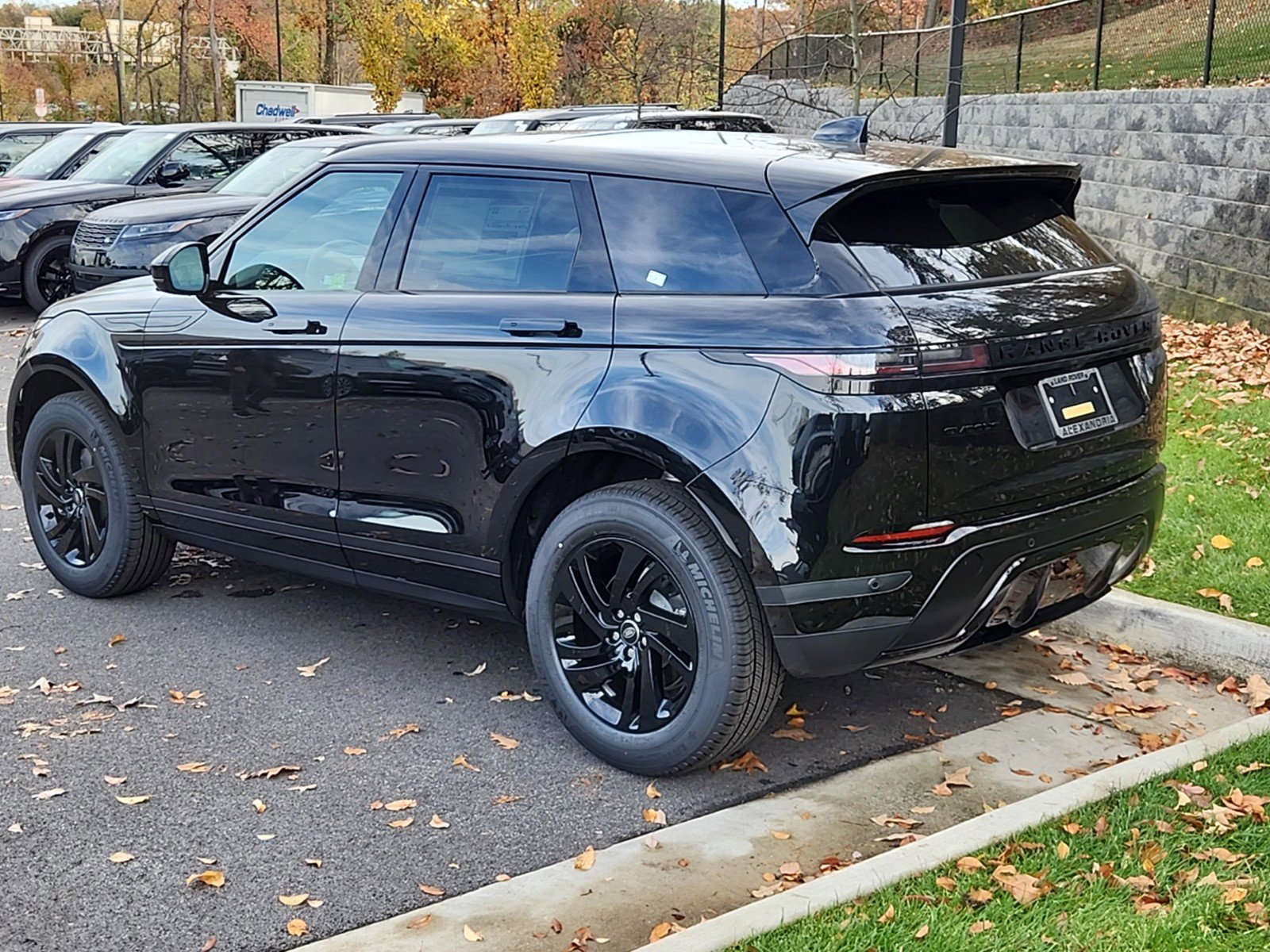 Used 2025 Land Rover Range Rover Evoque S image 12