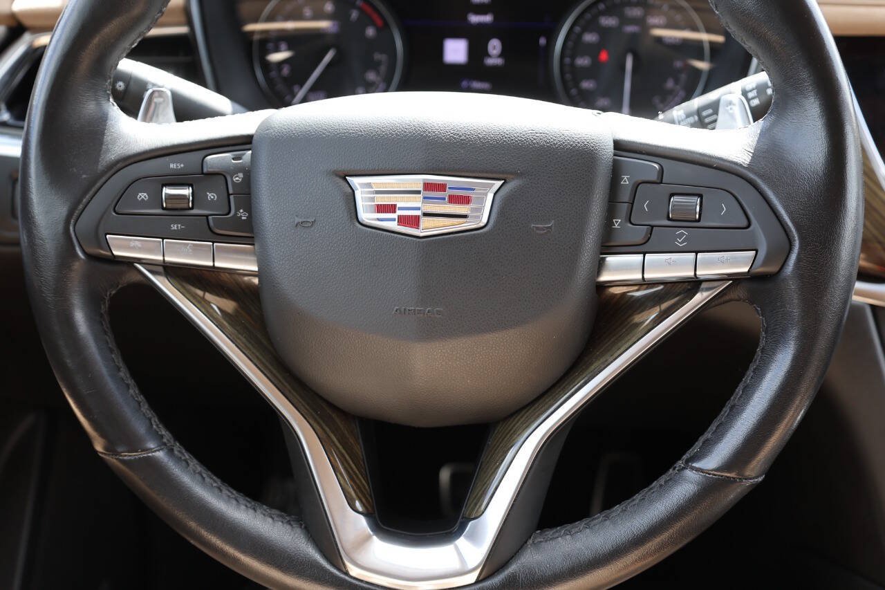 Used 2021 Cadillac XT6 Sport w/ Platinum Package AWD/4WD image 19