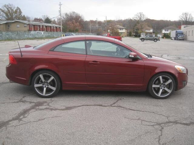 Used 2011 Volvo C70 T5 image 4