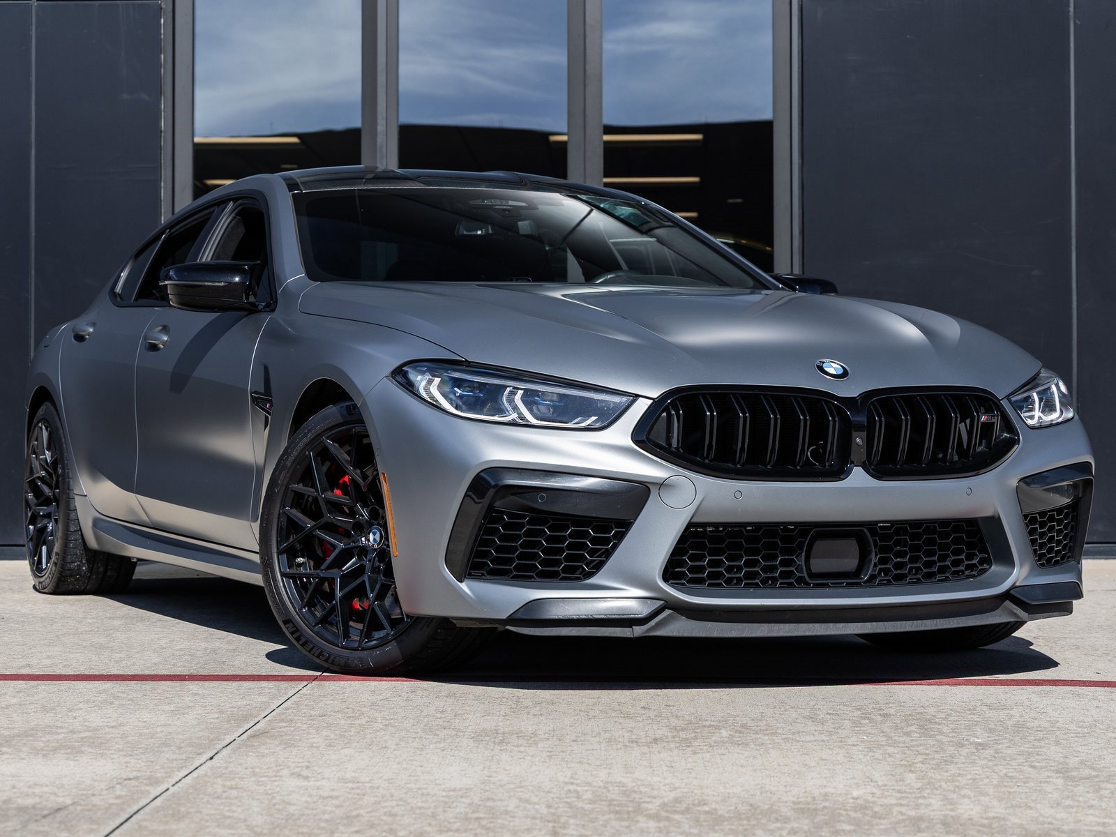 Used 2025 BMW M8 Competition image 2