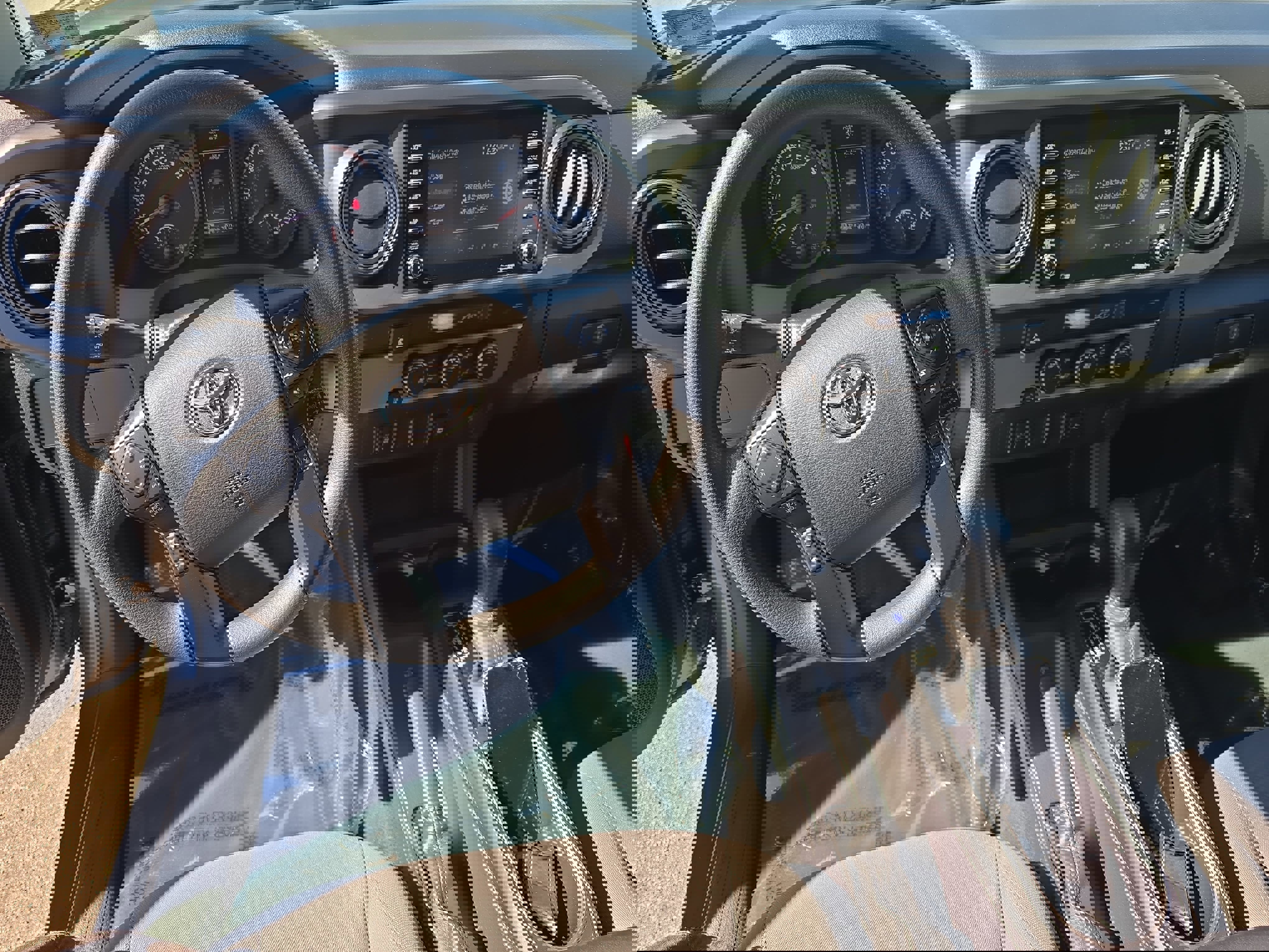 Used 2023 Toyota Tacoma SR image 18