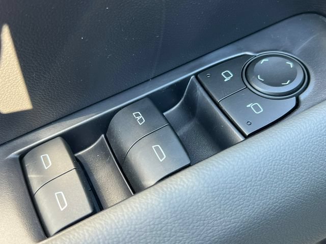 New 2026 Chevrolet Colorado ZR2 w/ Technology Package AWD/4WD image 18