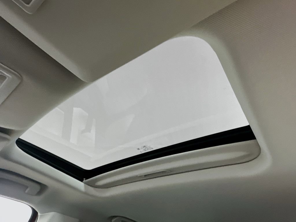 Used 2025 Ford Maverick Lariat w/ 4K Tow Package image 21