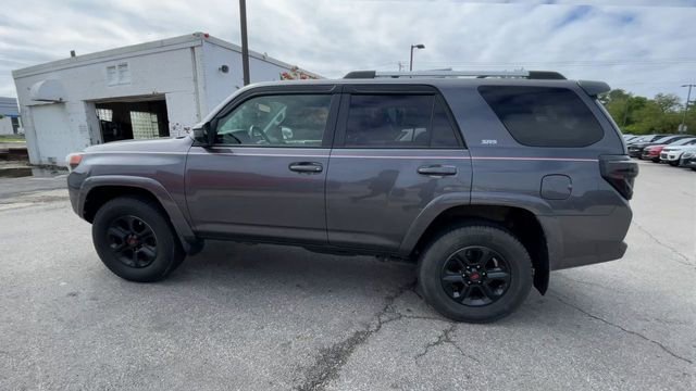 Used 2020 Toyota 4Runner SR5 AWD/4WD image 7