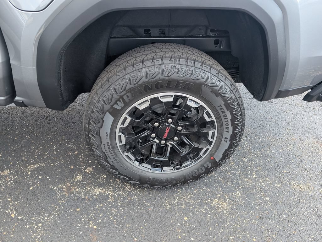 New 2026 GMC Canyon AT4 w/ Technology Plus Package AWD/4WD image 23
