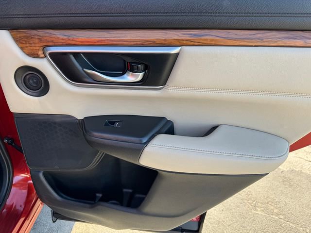 Used 2018 Honda CR-V Touring image 9