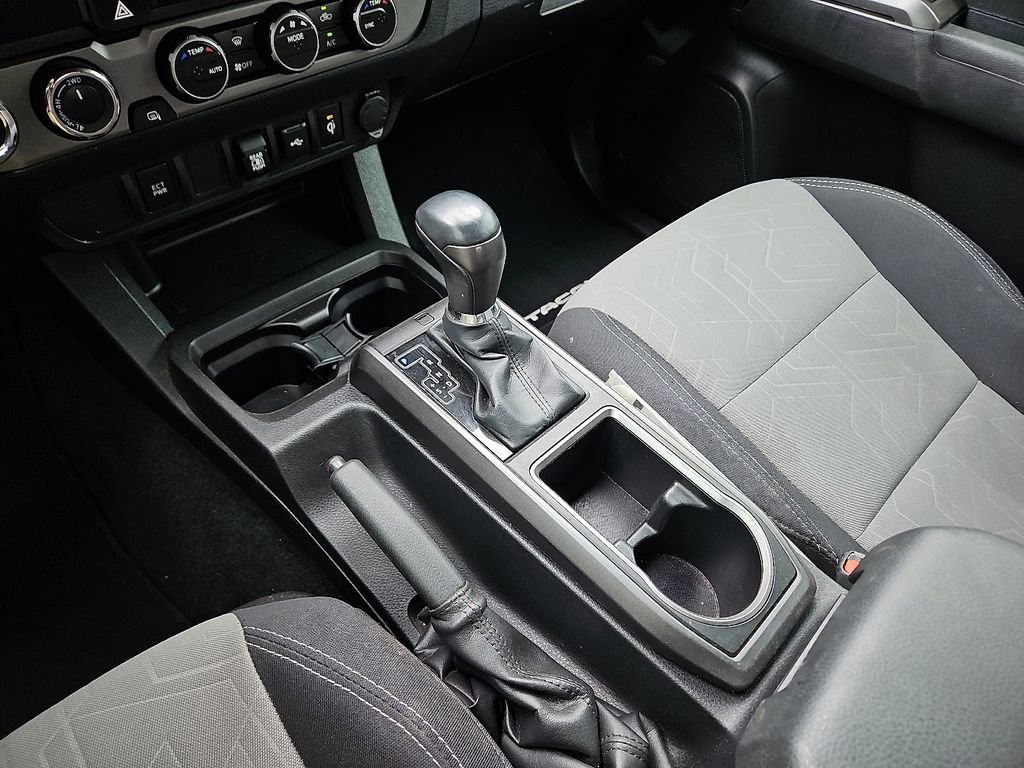 Used 2022 Toyota Tacoma SR5 image 9