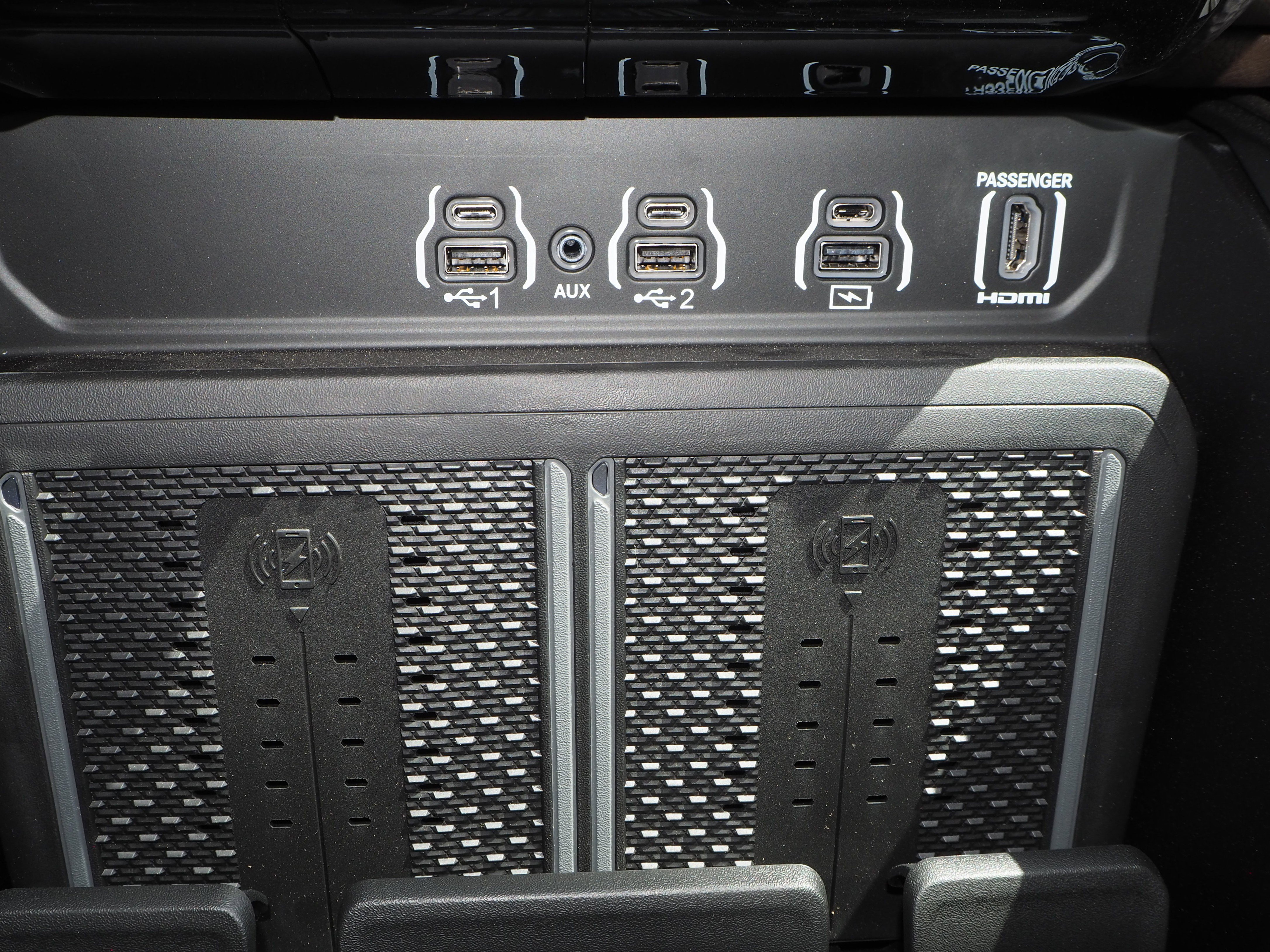 New 2025 RAM 2500 Limited AWD/4WD image 35