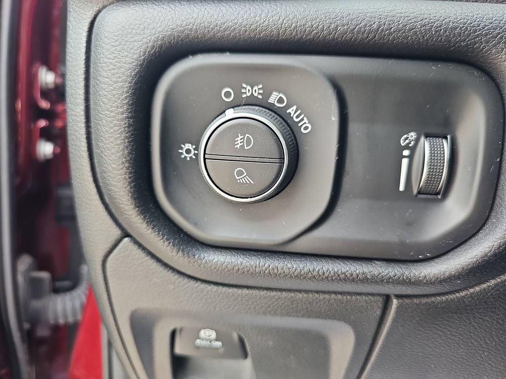 Used 2023 RAM 1500 Big Horn AWD/4WD image 29