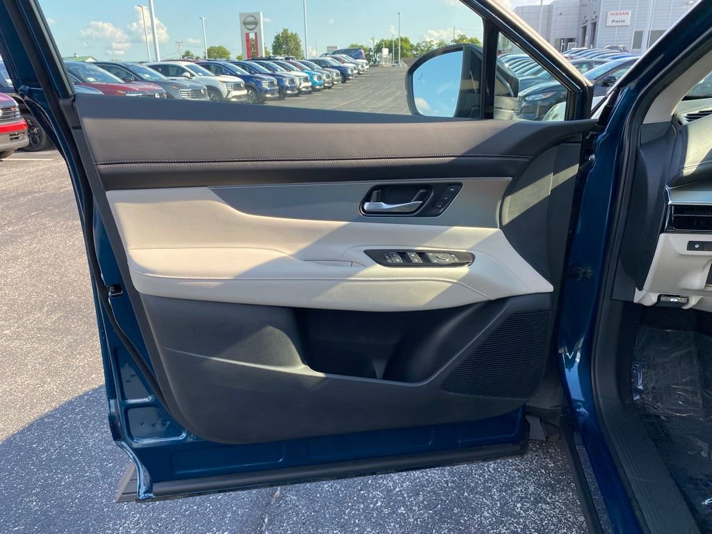 New 2025 Nissan Murano SL w/ Cargo Package image 12