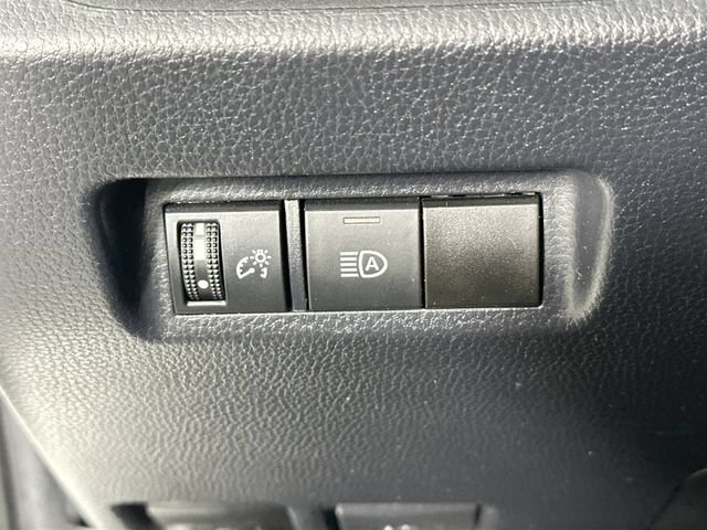 Used 2023 Toyota RAV4 LE AWD/4WD image 20