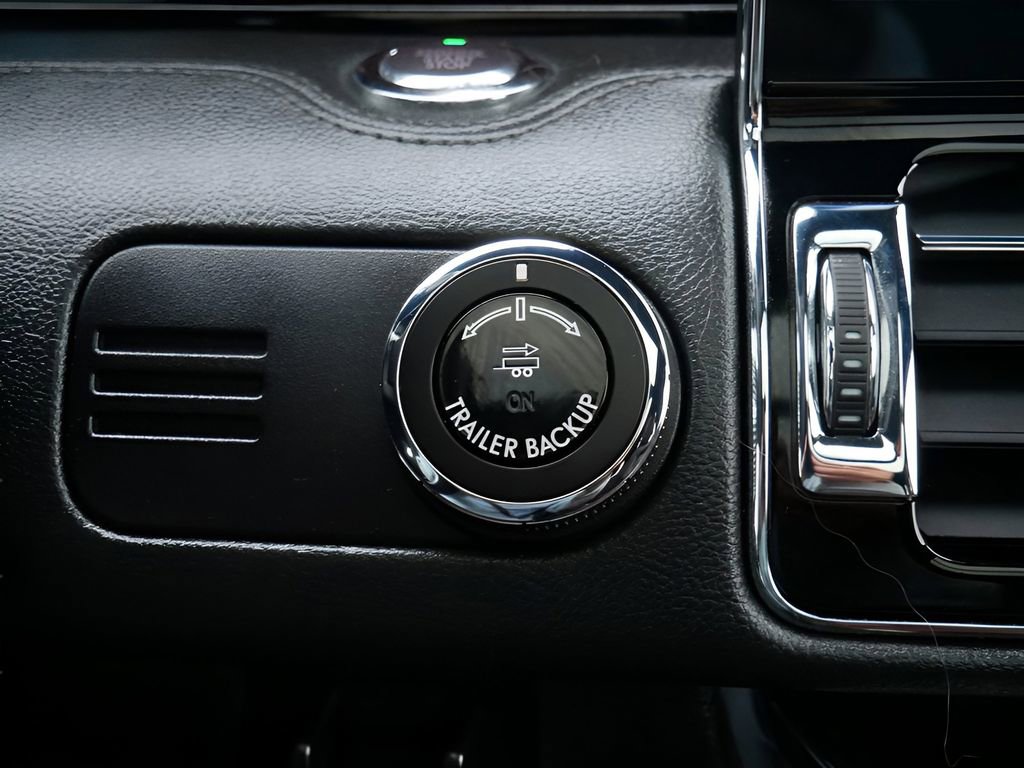 Certified 2023 Lincoln Navigator Reserve AWD/4WD image 25