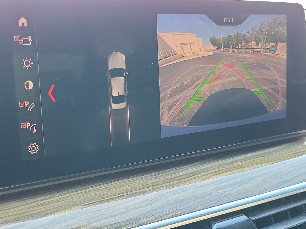 Used 2019 BMW 530e w/ Convenience Package RWD image 36