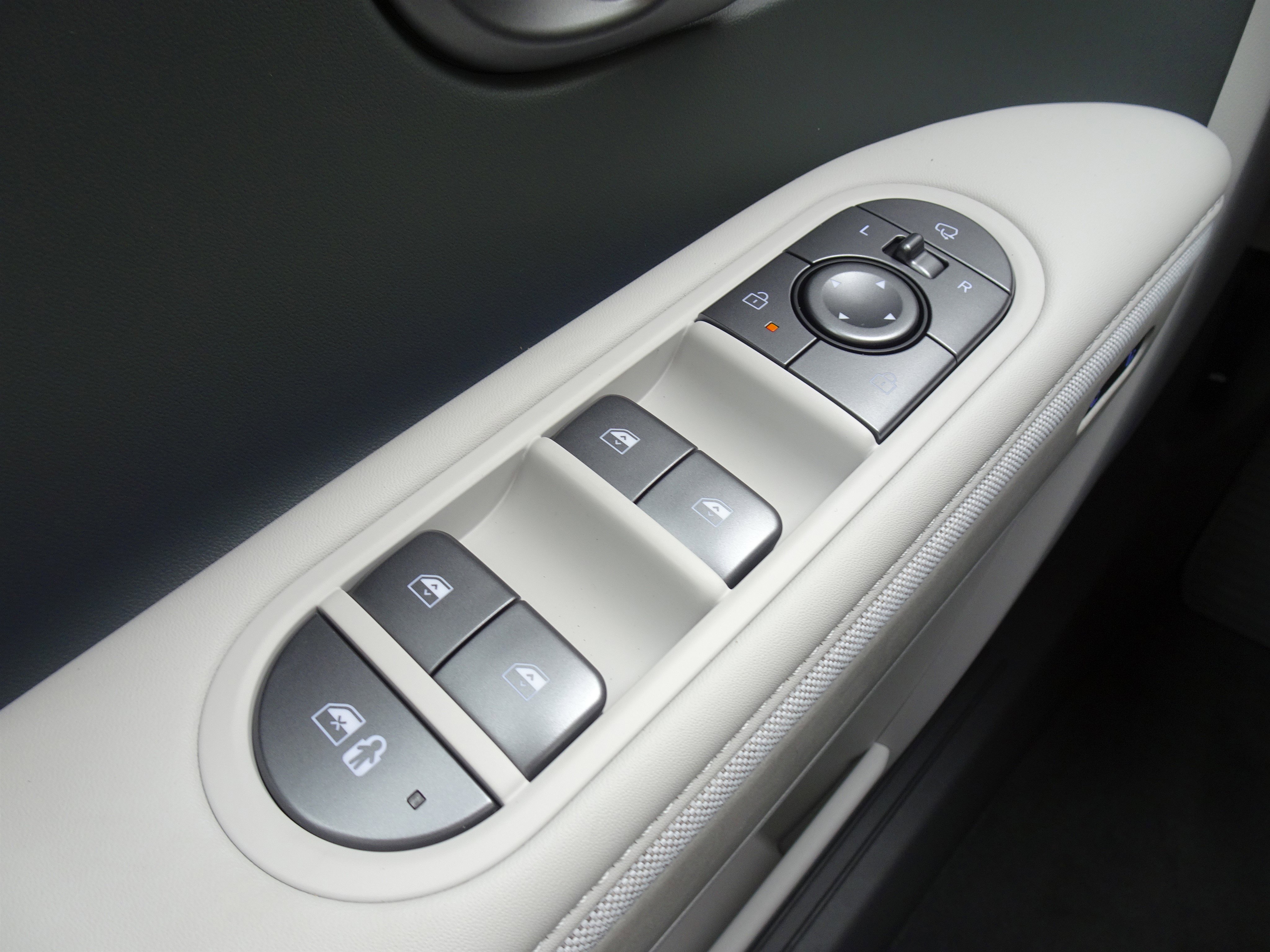 New 2026 Hyundai Ioniq 5 Limited image 21