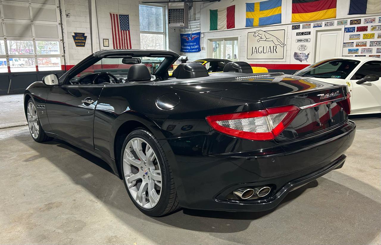 Used 2011 Maserati GranTurismo Convertible RWD image 6