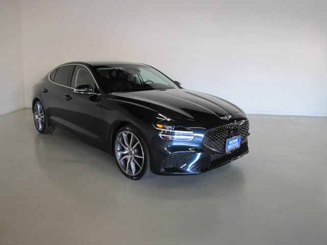 Used 2023 Genesis G70 2.0T RWD image 3