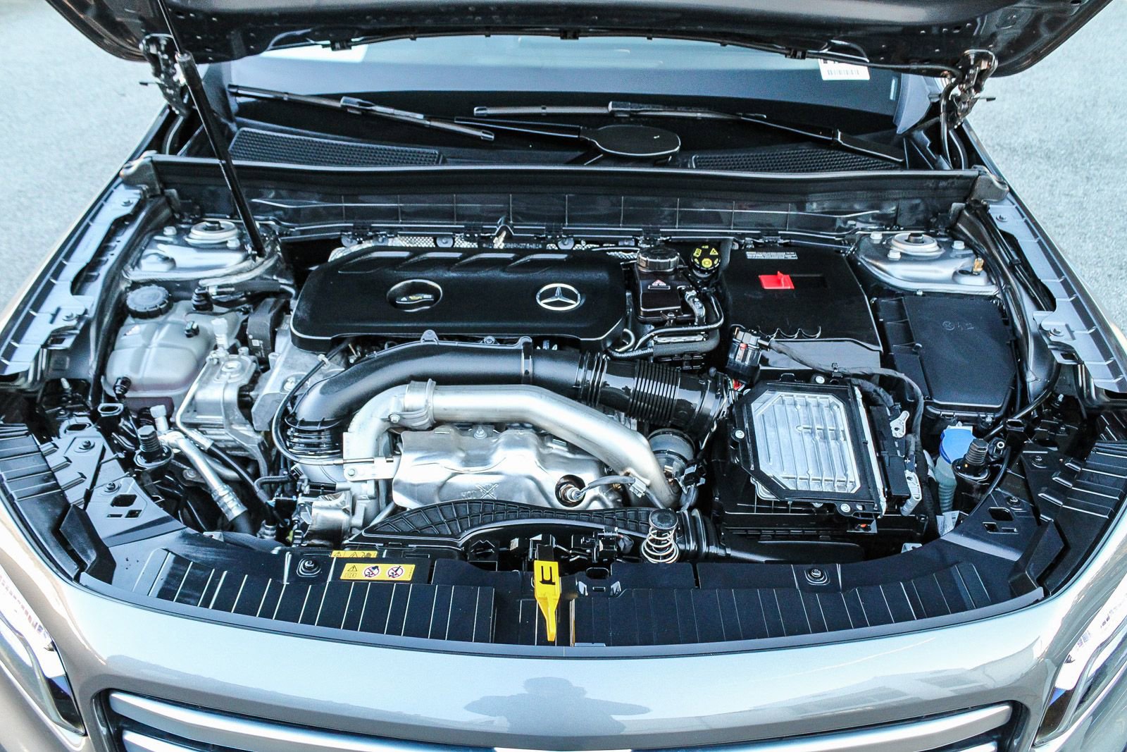 Certified 2024 Mercedes-Benz GLB 250 image 28